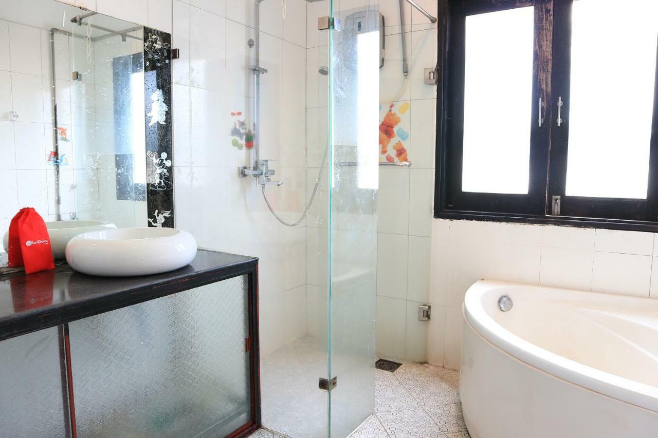 Hotel Reddoorz Near Gia Dinh International Hospital Ciudad Ho Chi Minh  Exterior foto